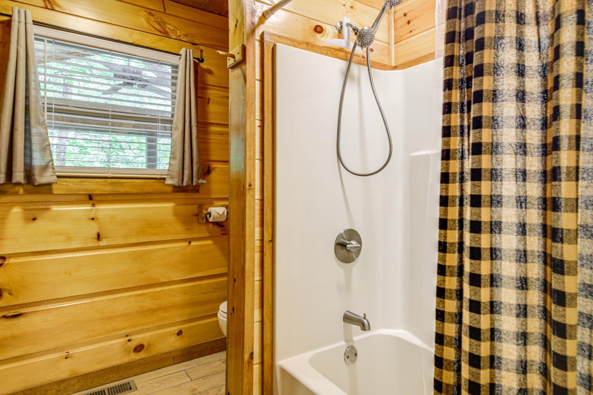 Pet-friendly About 2 Mi To Downtown! * Gatlinburg