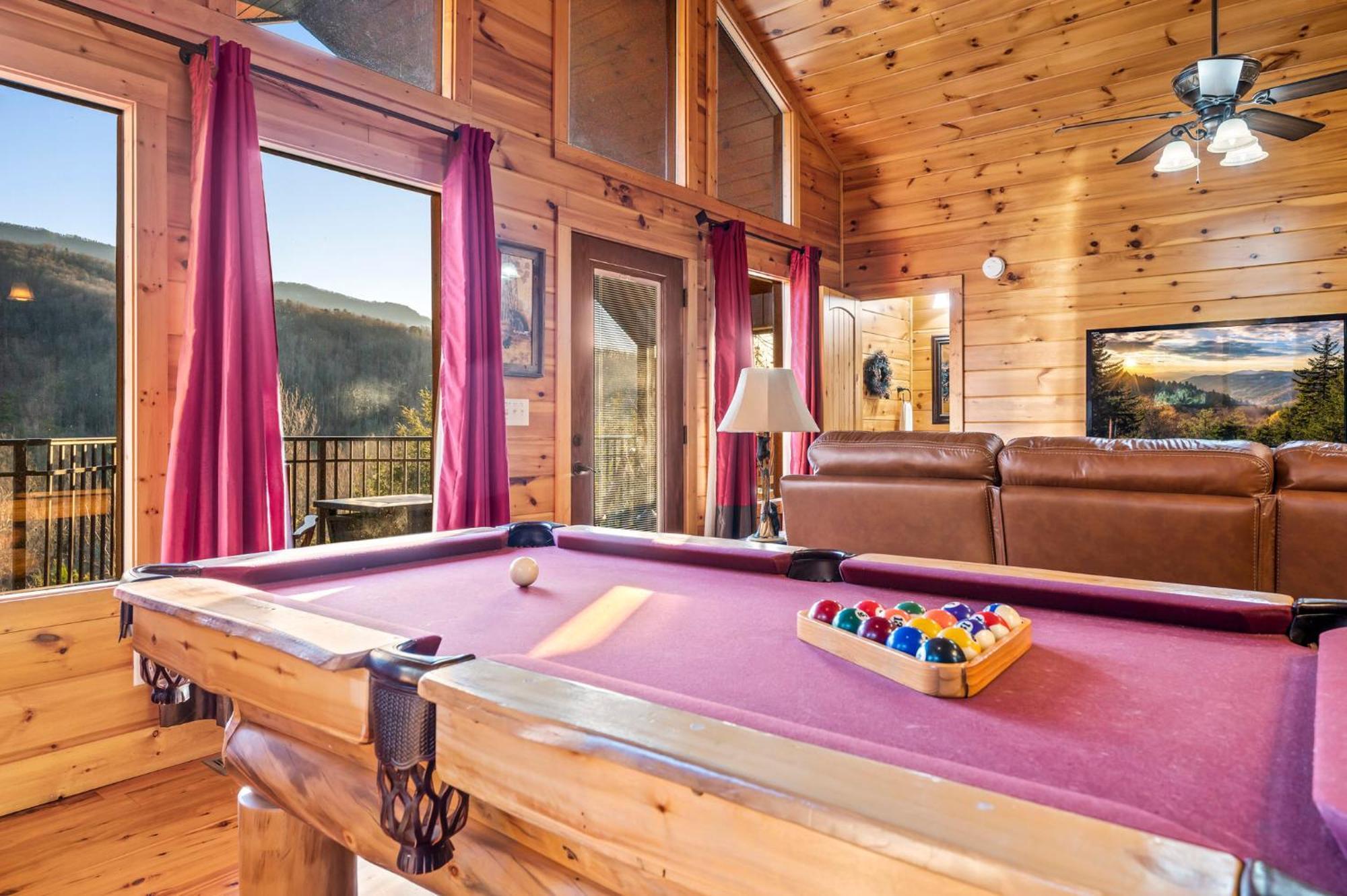 Mountain Elegance * Gatlinburg