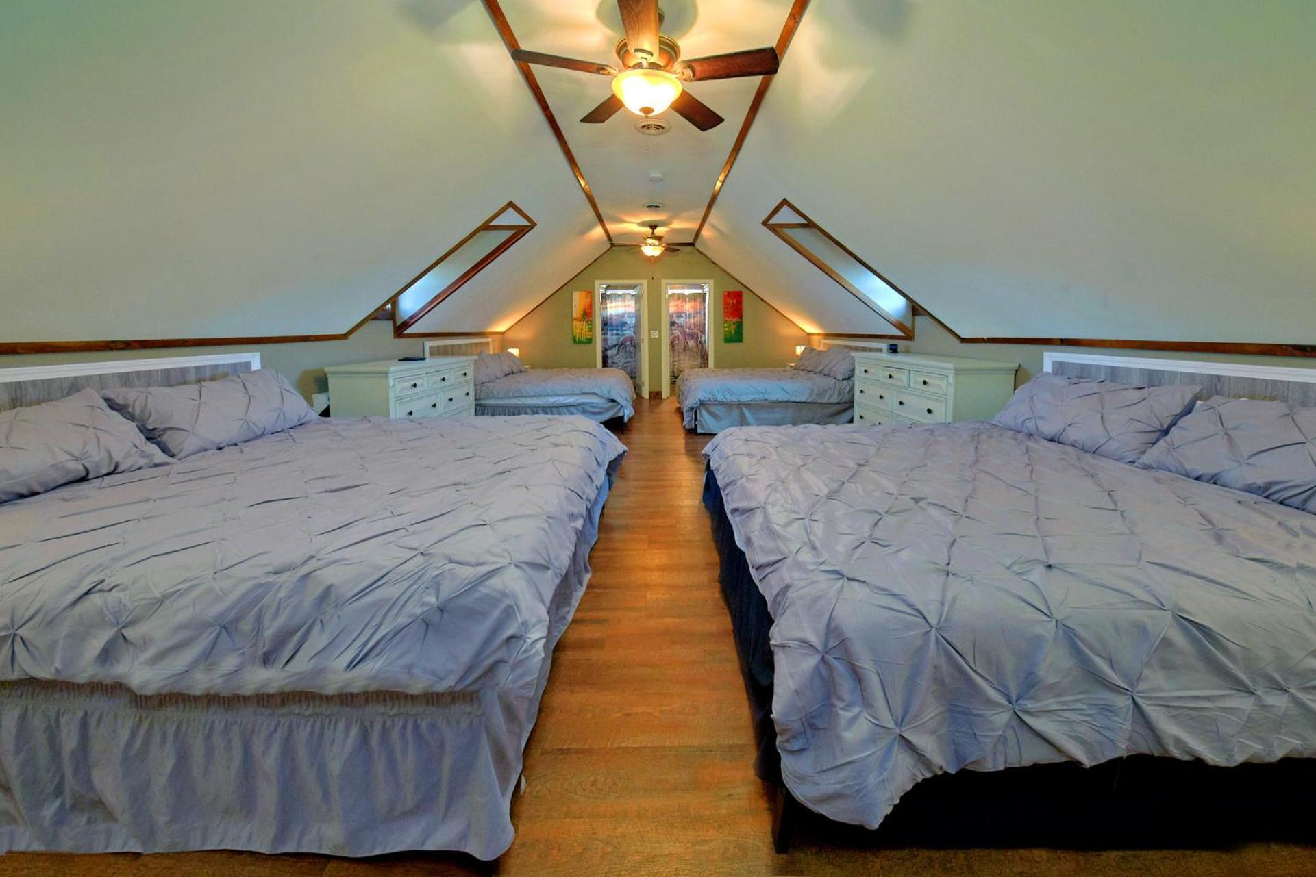 Mountain View Mansion *