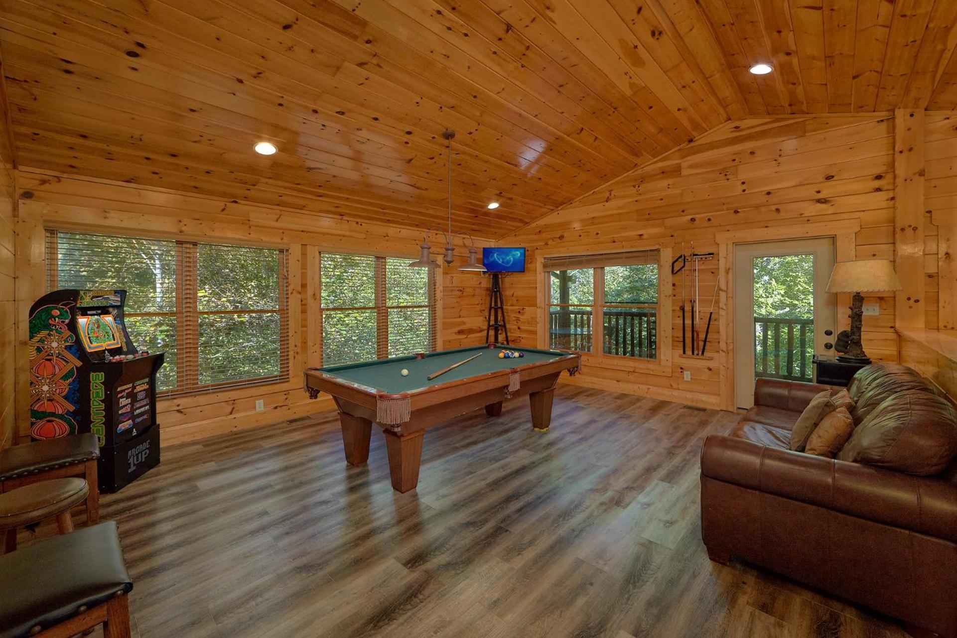 Natural Attractions Apartment