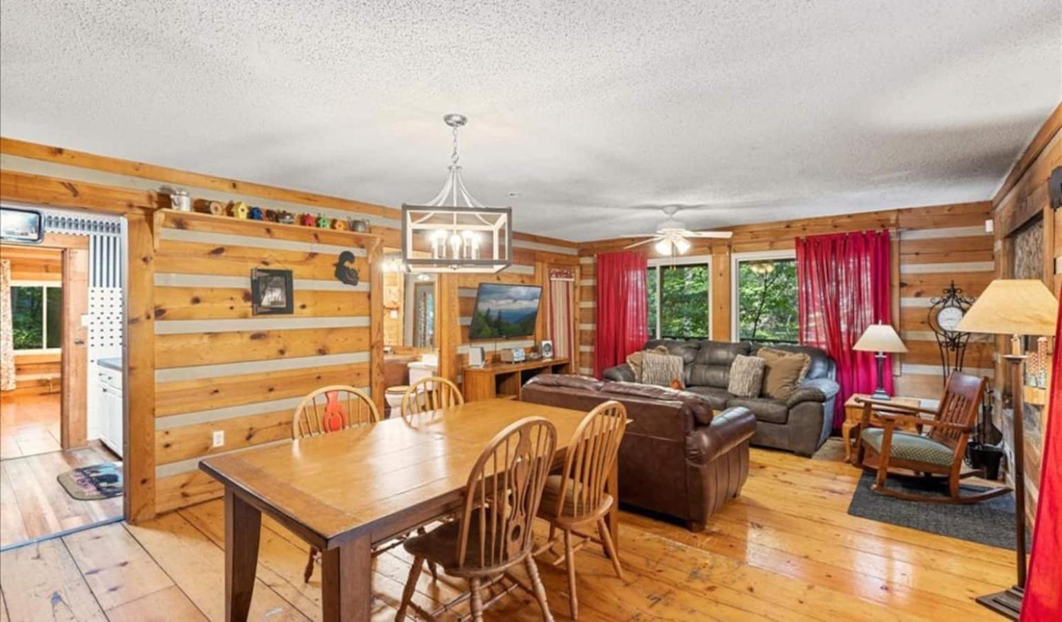 Near Downtown, Bbq,hot Tub, Foosball, Fireplace Gatlinburg