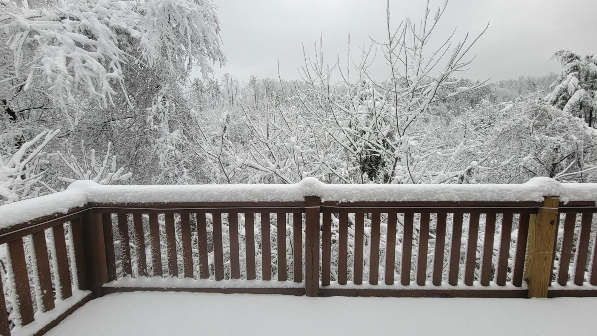 Smoky Heights Overlook, Luxury Log Cabin, Mountain & Views Holiday home