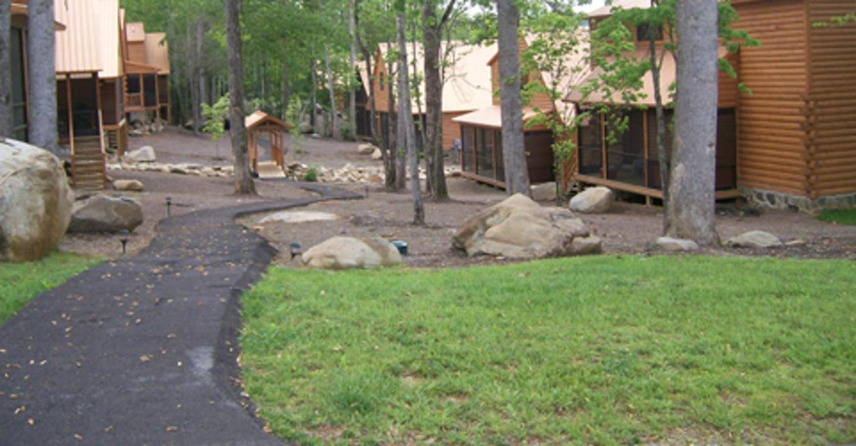 Newly Remodeled, Pool Table, Pool, Gym, Hiking! * Gatlinburg