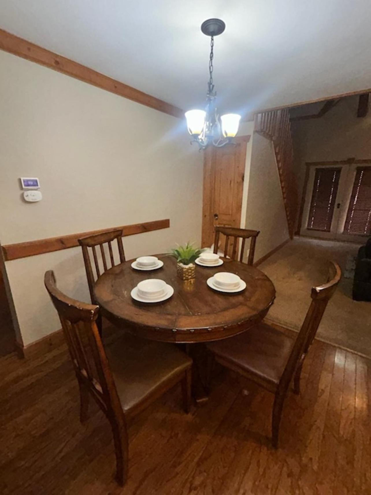 Newly Remodeled, Pool Table, Pool, Gym, Hiking! * Gatlinburg