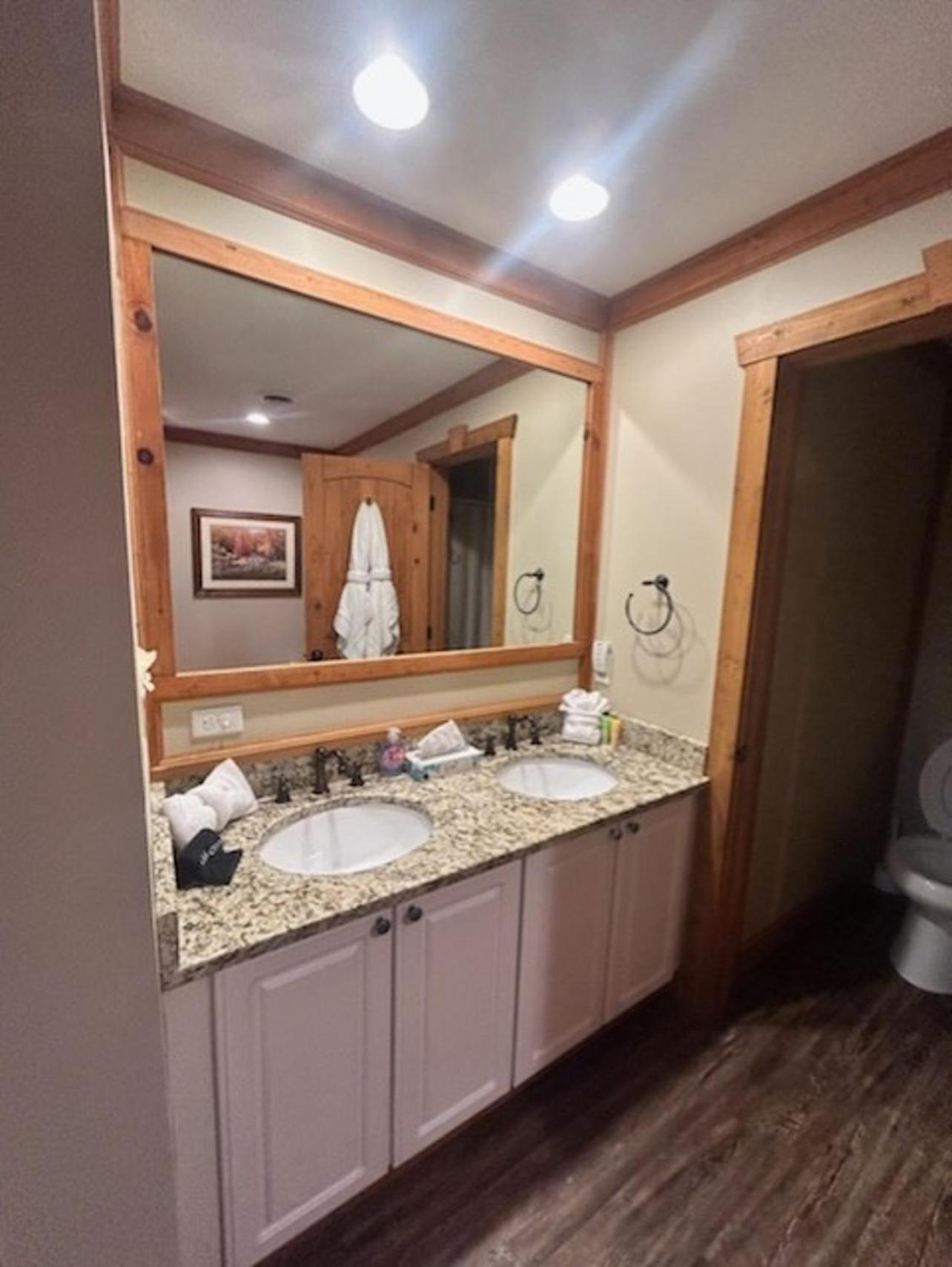 Newly Remodeled, Pool Table, Pool, Gym, Hiking! Holiday home Gatlinburg