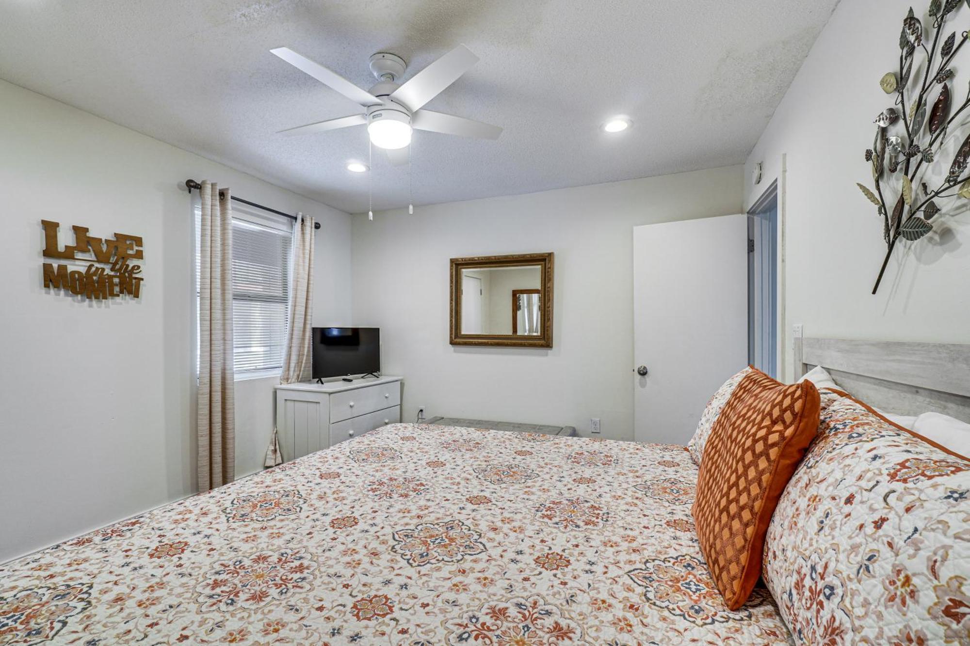 Holiday home Mountain Townhome With Pool Access!