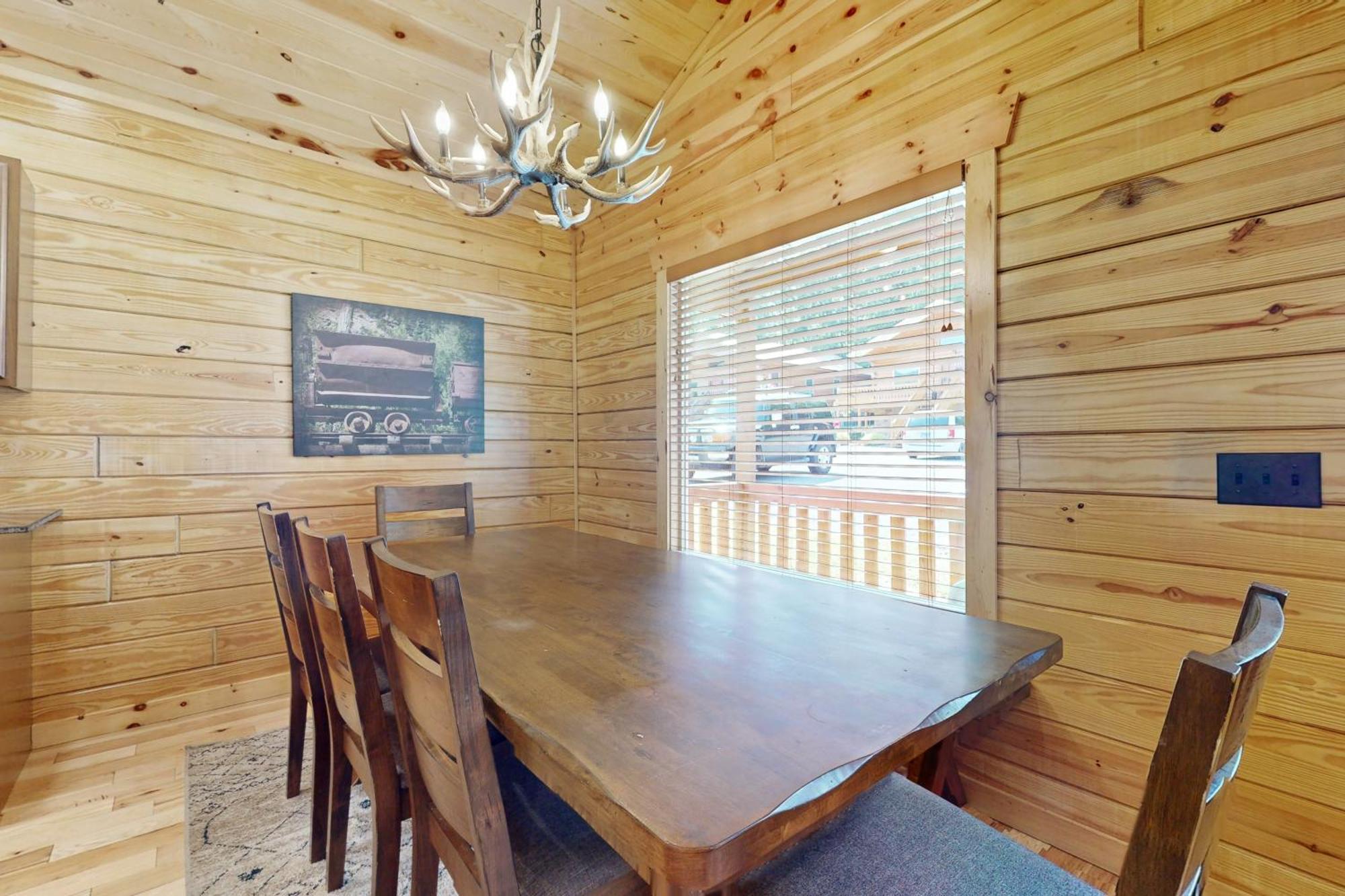 White Oak Southern Comfort Gatlinburg