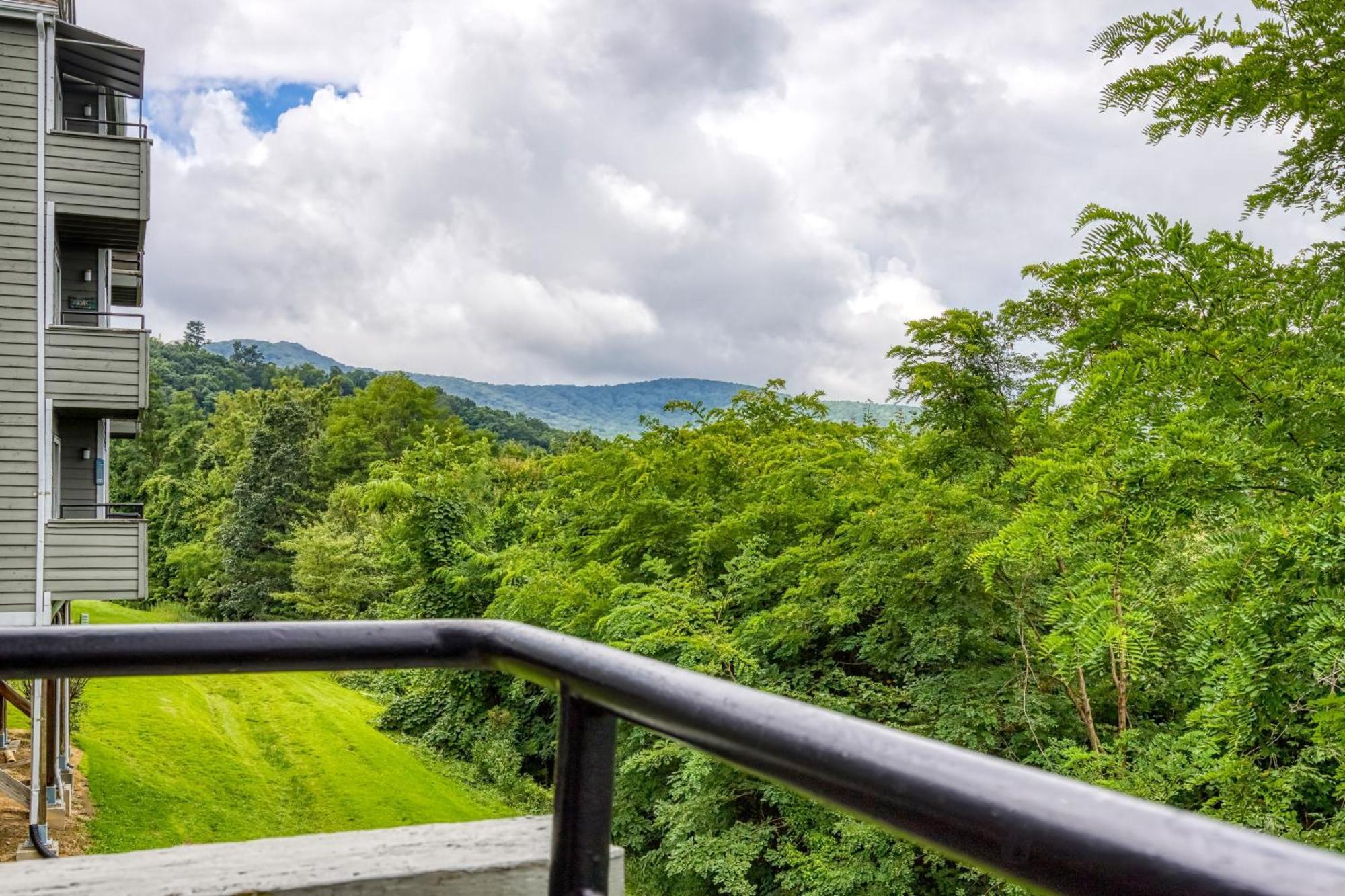 5 Star Summit View, Adjacent To The National Park