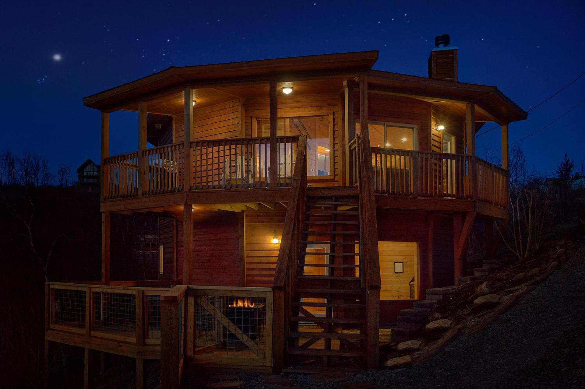 Mountain Overlook * Gatlinburg