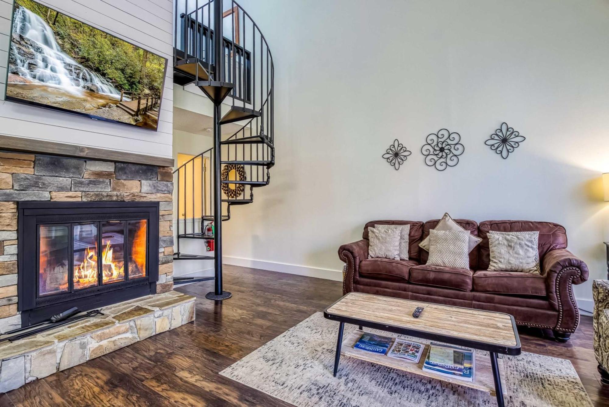 Holiday home Mountain Townhome With Pool Access! *