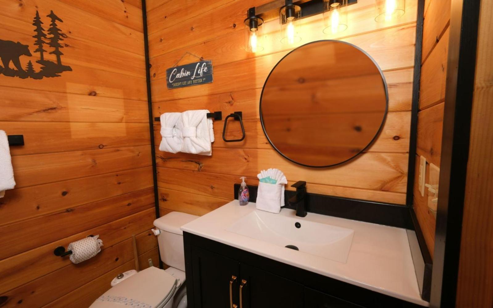 A Bearcation Villa Gatlinburg