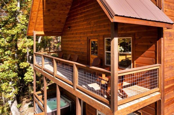 Escape To Nature's Embrace - Indoor Pool & Theatre Holiday home