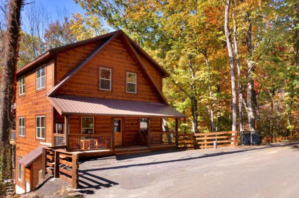 Escape To Nature's Embrace - Indoor Pool & Theatre Holiday home *