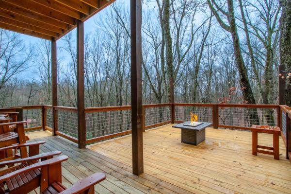 Escape To Nature's Embrace - Indoor Pool & Theatre *