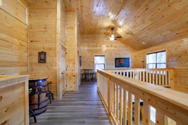 Holiday home Escape To Nature's Embrace - Indoor Pool & Theatre Gatlinburg