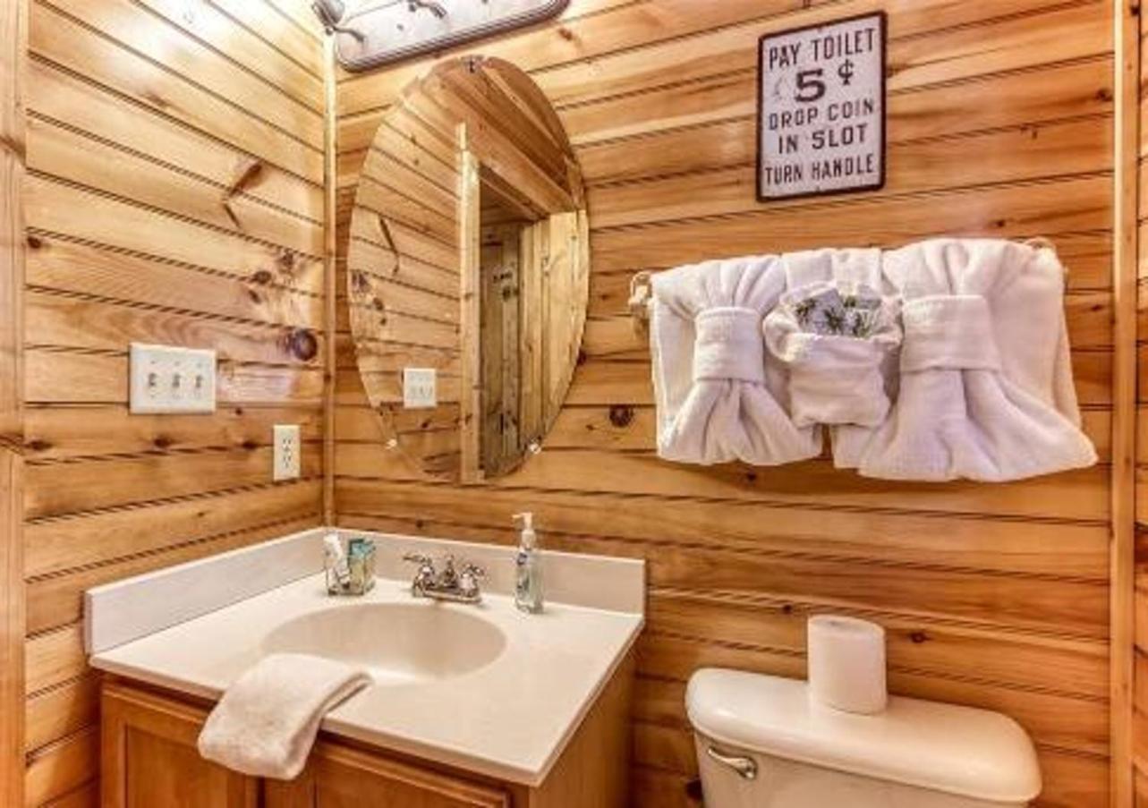 Dreams True With Luxury Cabin!
