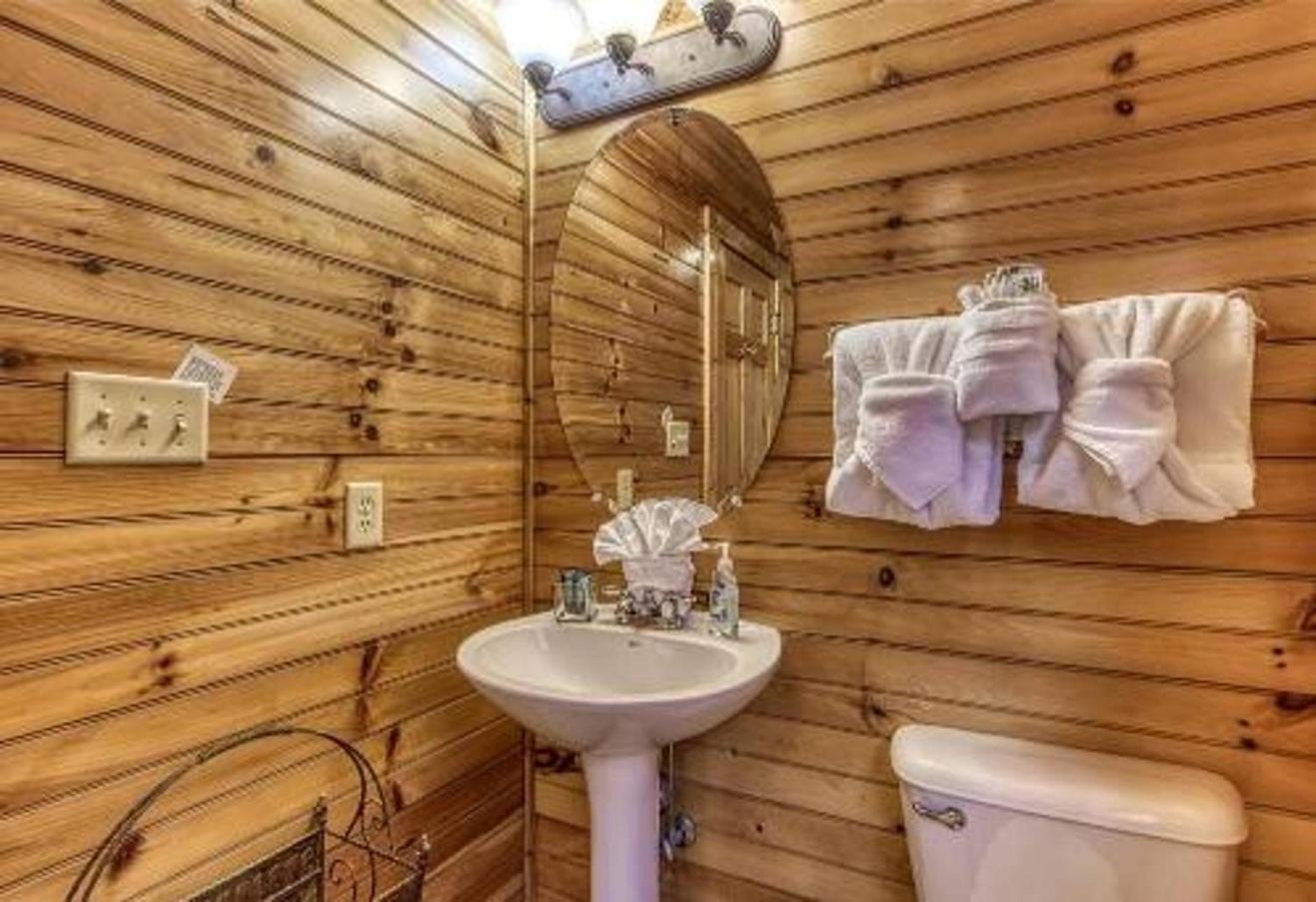 Dreams True With Luxury Cabin! Holiday home Gatlinburg