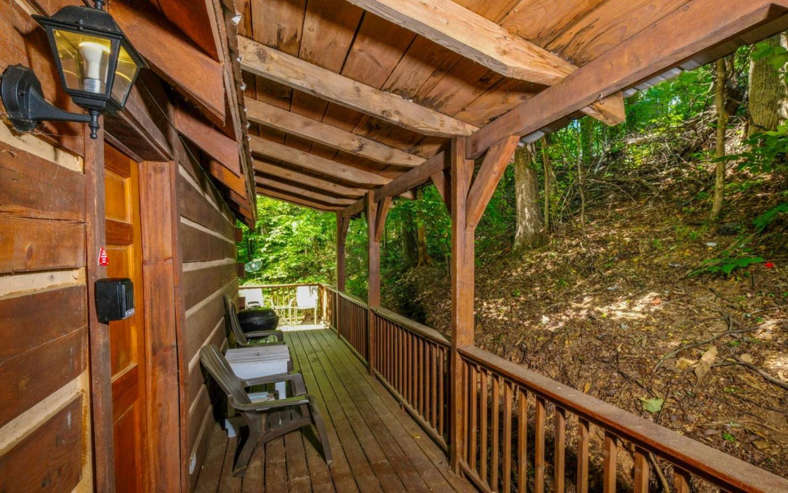 Henwoods Hideaway Villa *