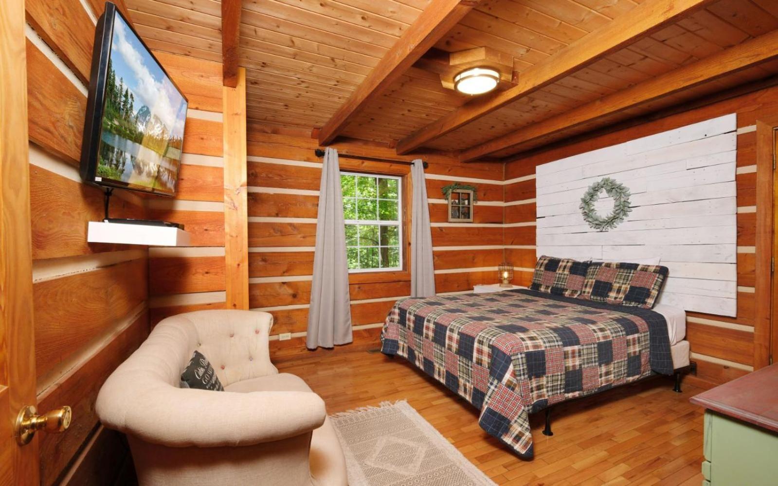 Henwoods Hideaway