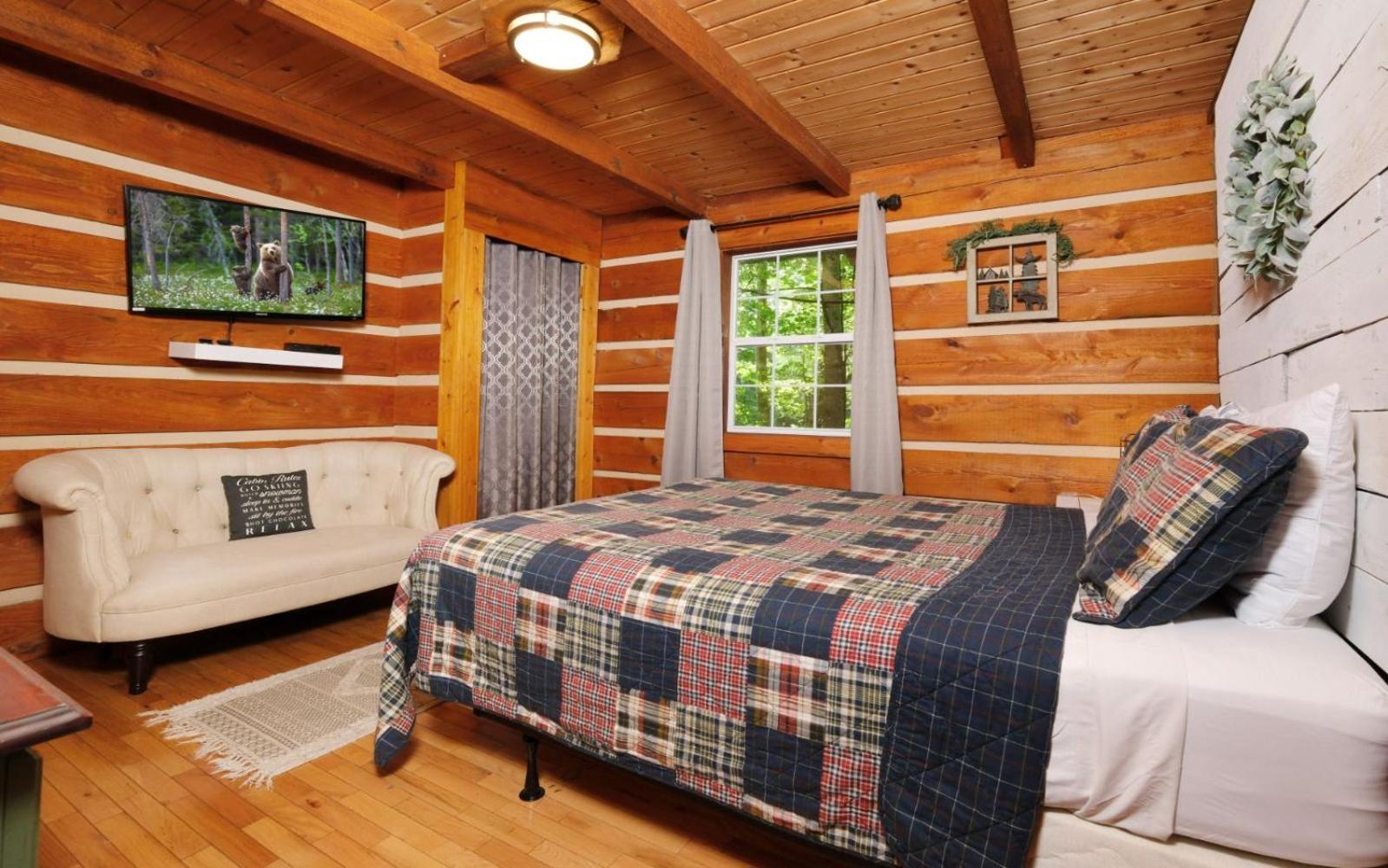 Henwoods Hideaway Villa