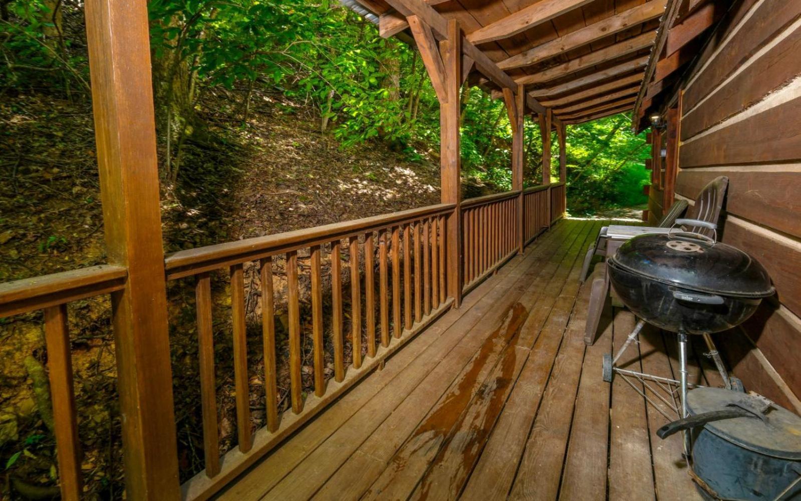 Henwoods Hideaway Villa *