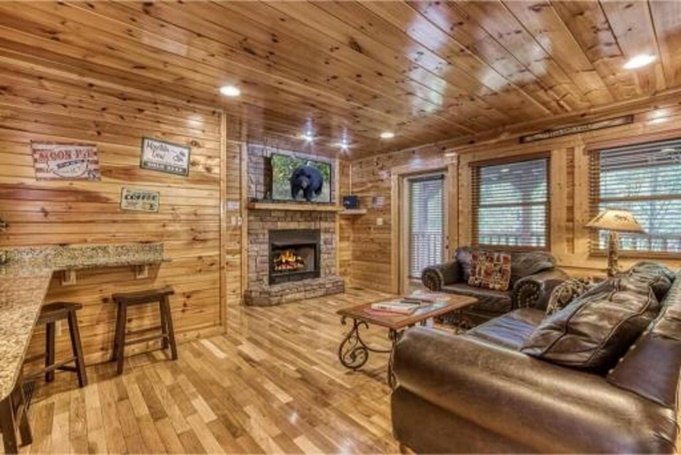 Dreams True With Luxury Cabin!