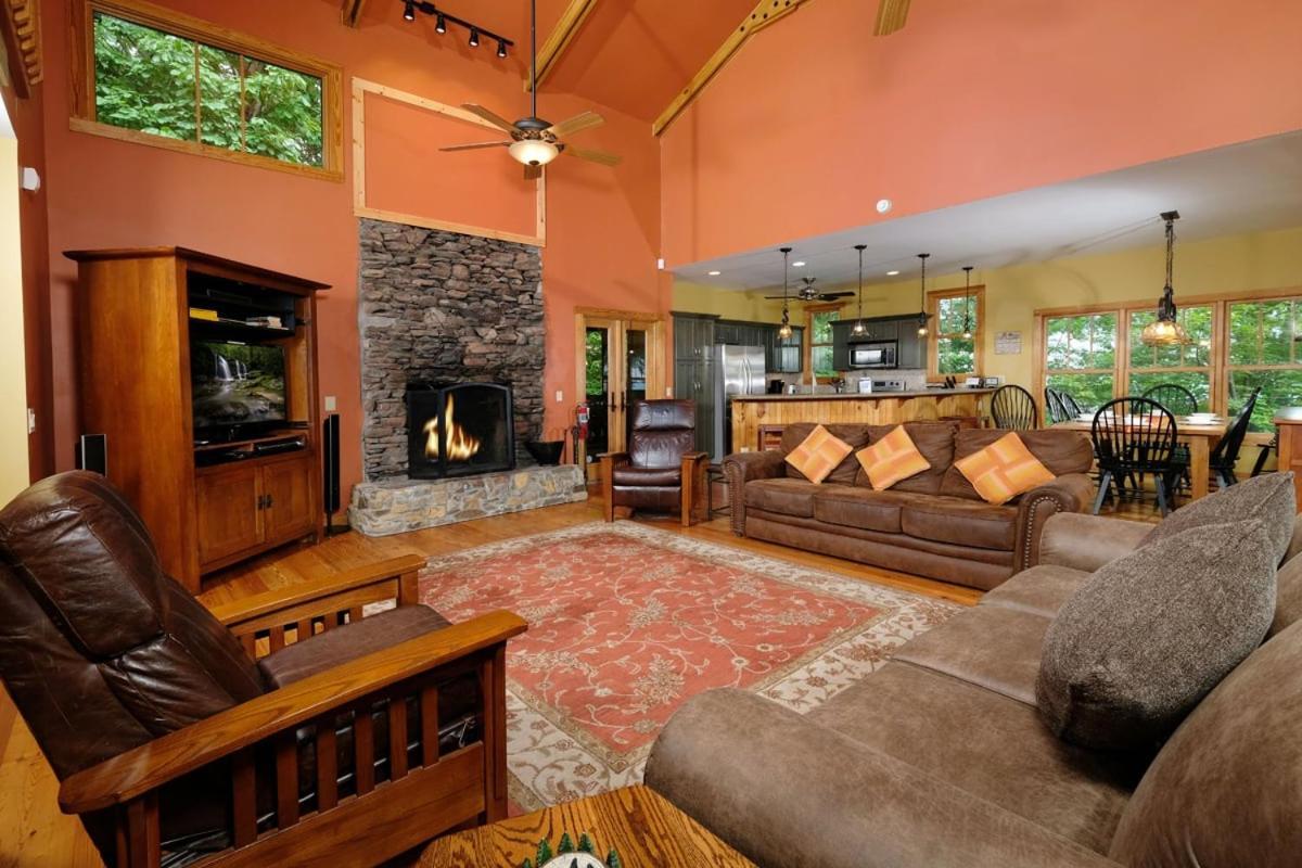 Spacious 4br Just 7 Min To Downtown Holiday home Gatlinburg