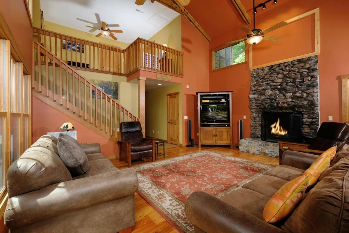 Spacious 4br Just 7 Min To Downtown * Gatlinburg
