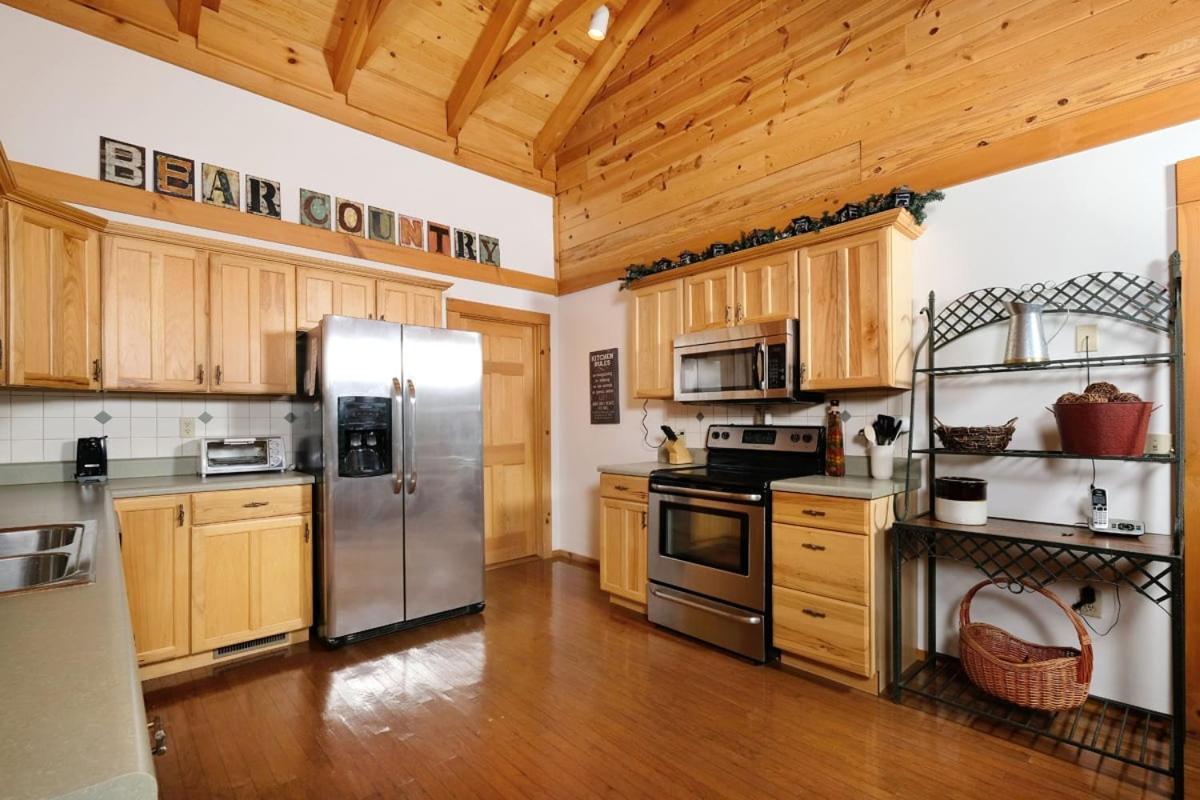 Cozy 3br Just 7 Min To Dwtn Hot Tub Free Attraction Tickets * Gatlinburg