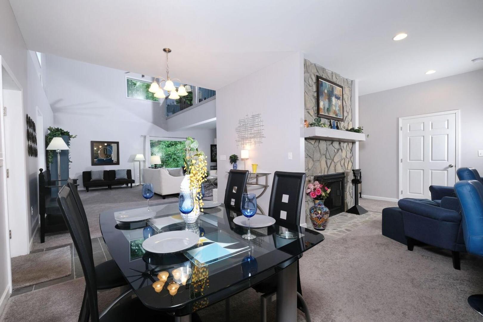 Modern And Romantic Creekside 1br Hot Tub! Free Attraction Tickets Gatlinburg