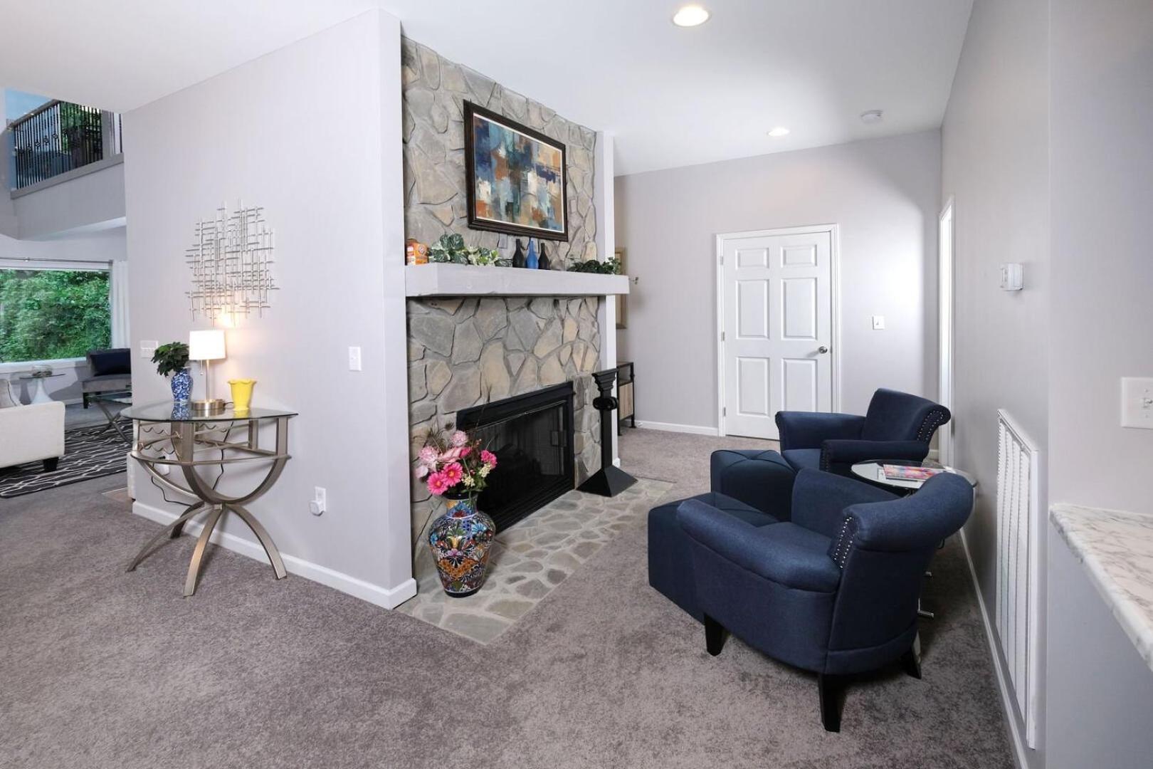 Modern And Romantic Creekside 1br Hot Tub! Free Attraction Tickets *