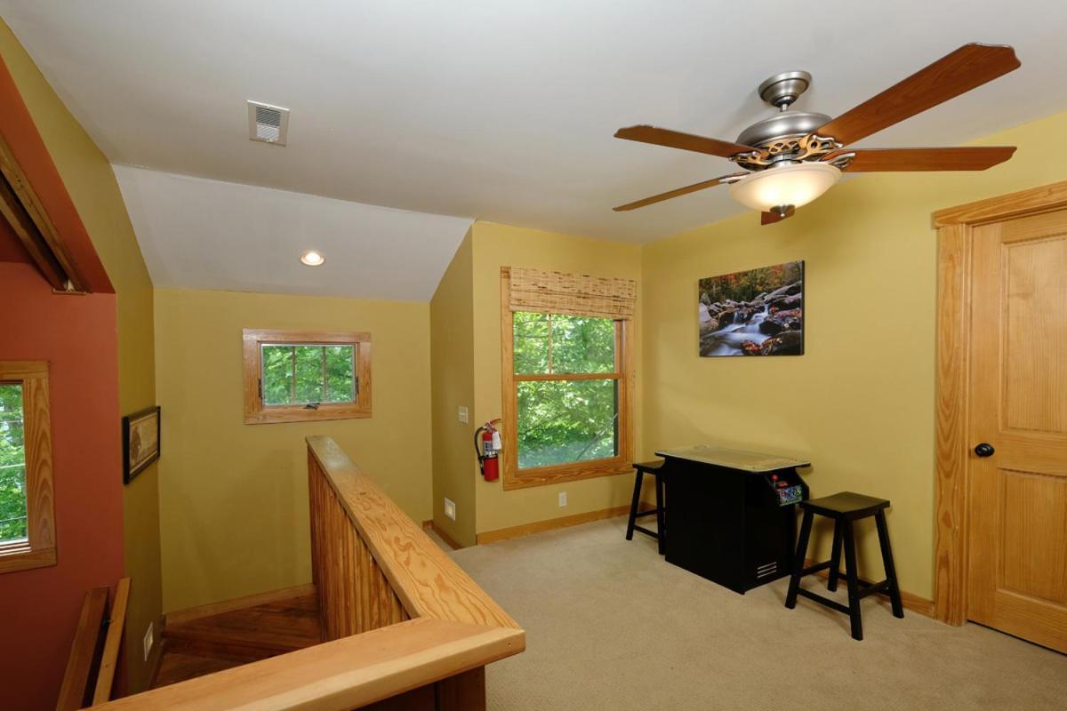 Holiday home Spacious 4br Just 7 Min To Downtown Gatlinburg