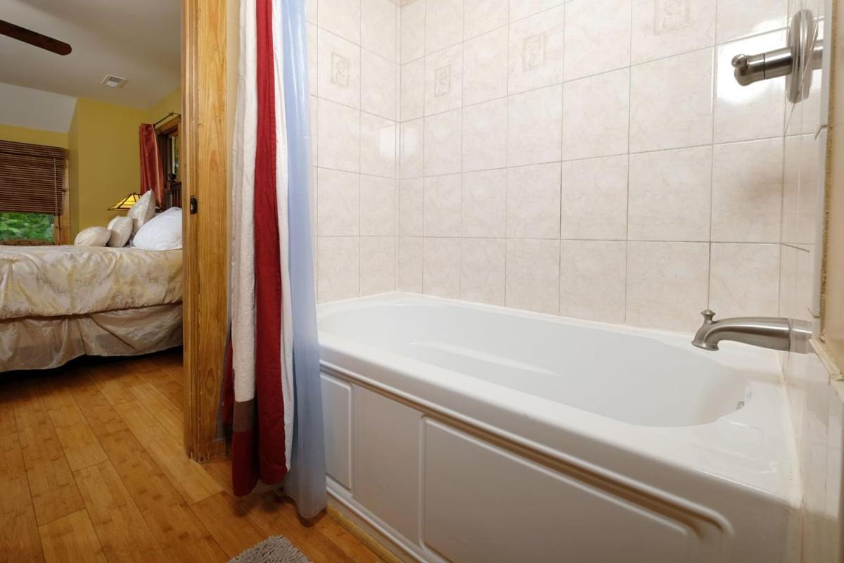 Spacious 4br Just 7 Min To Downtown *