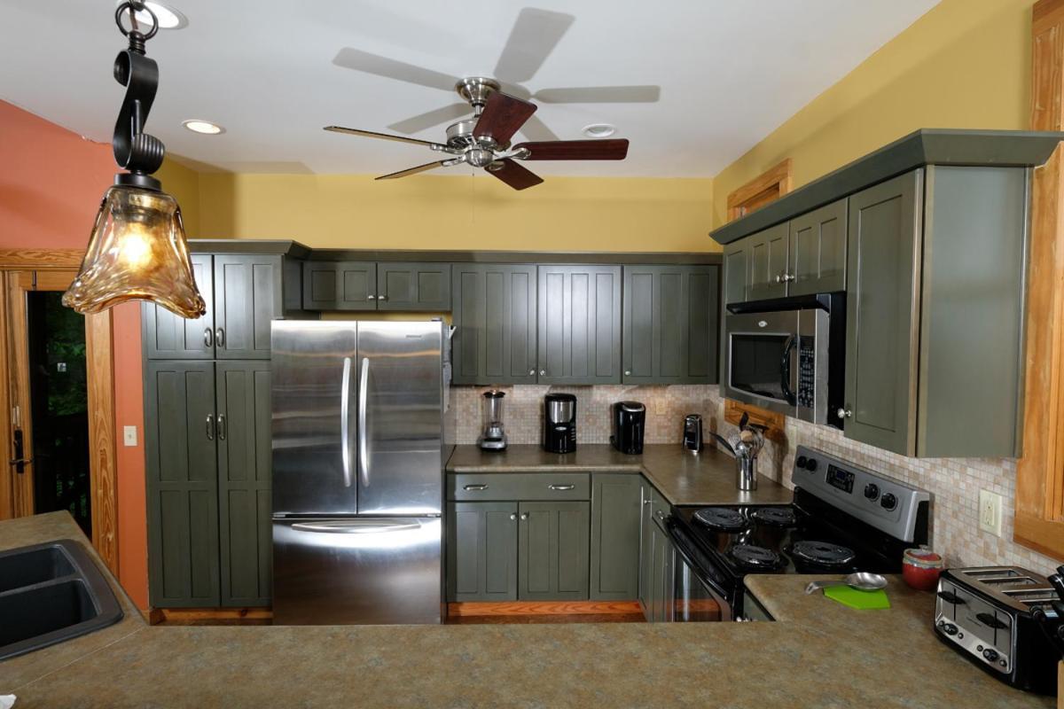Spacious 4br Just 7 Min To Downtown Gatlinburg