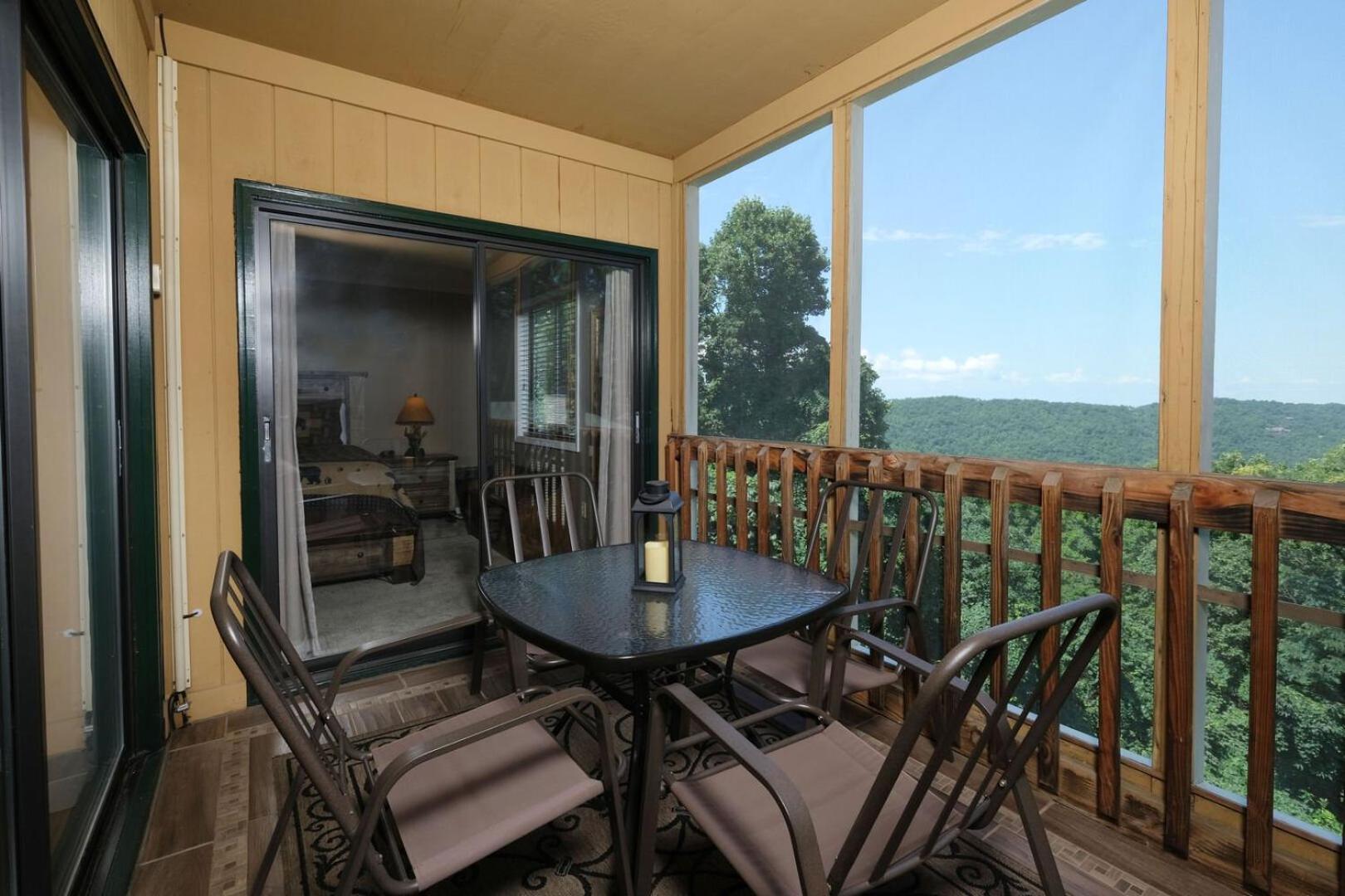 2br W Views! 7 Min To Downtown Holiday home *