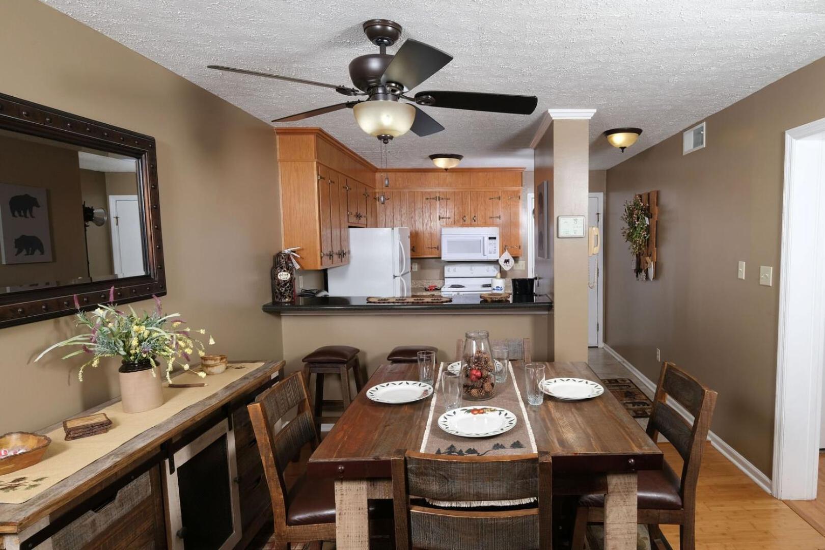 2br W Views! 7 Min To Downtown