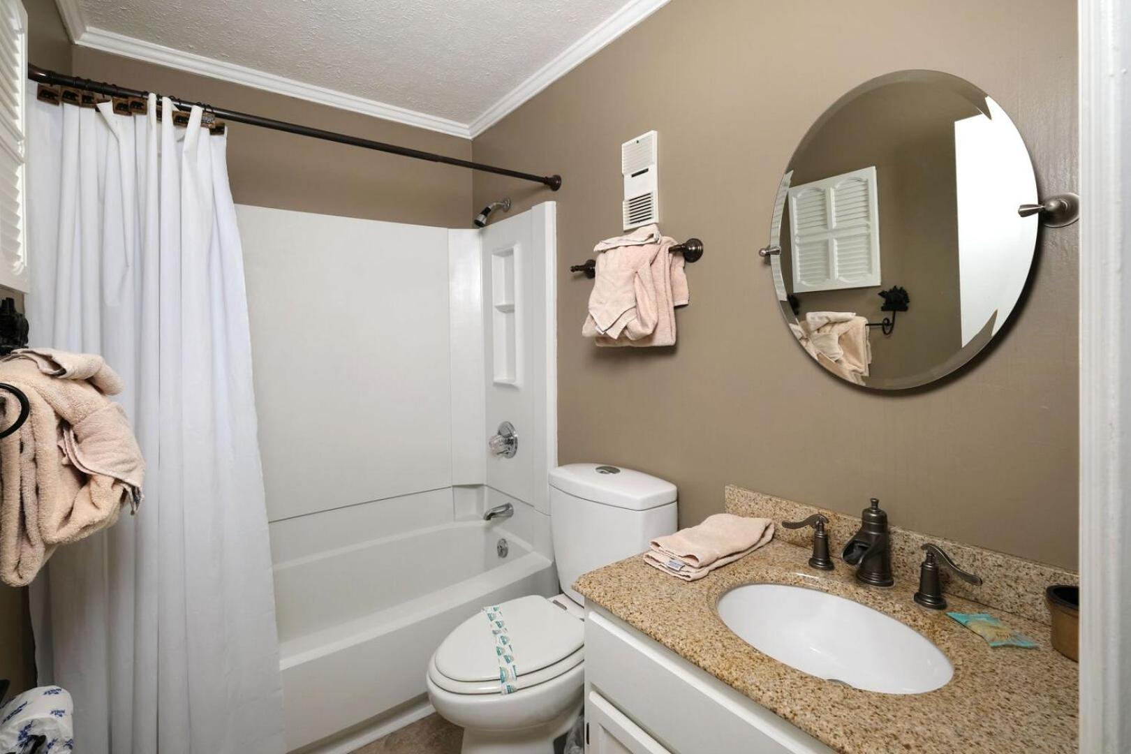 2br W Views! 7 Min To Downtown *