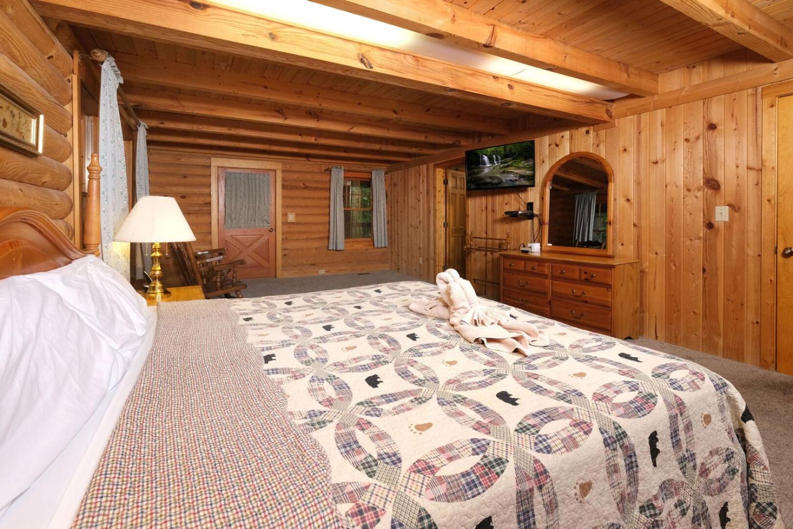 Creekside Spacious 4br Sleeps 12 Hot Tub Free Attraction Tickets * Gatlinburg