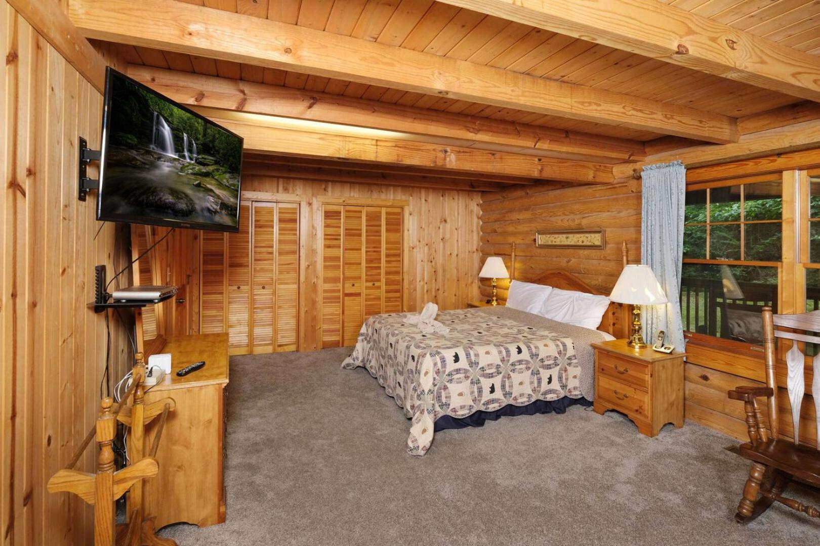 Holiday home Creekside Spacious 4br Sleeps 12 Hot Tub Free Attraction Tickets Gatlinburg
