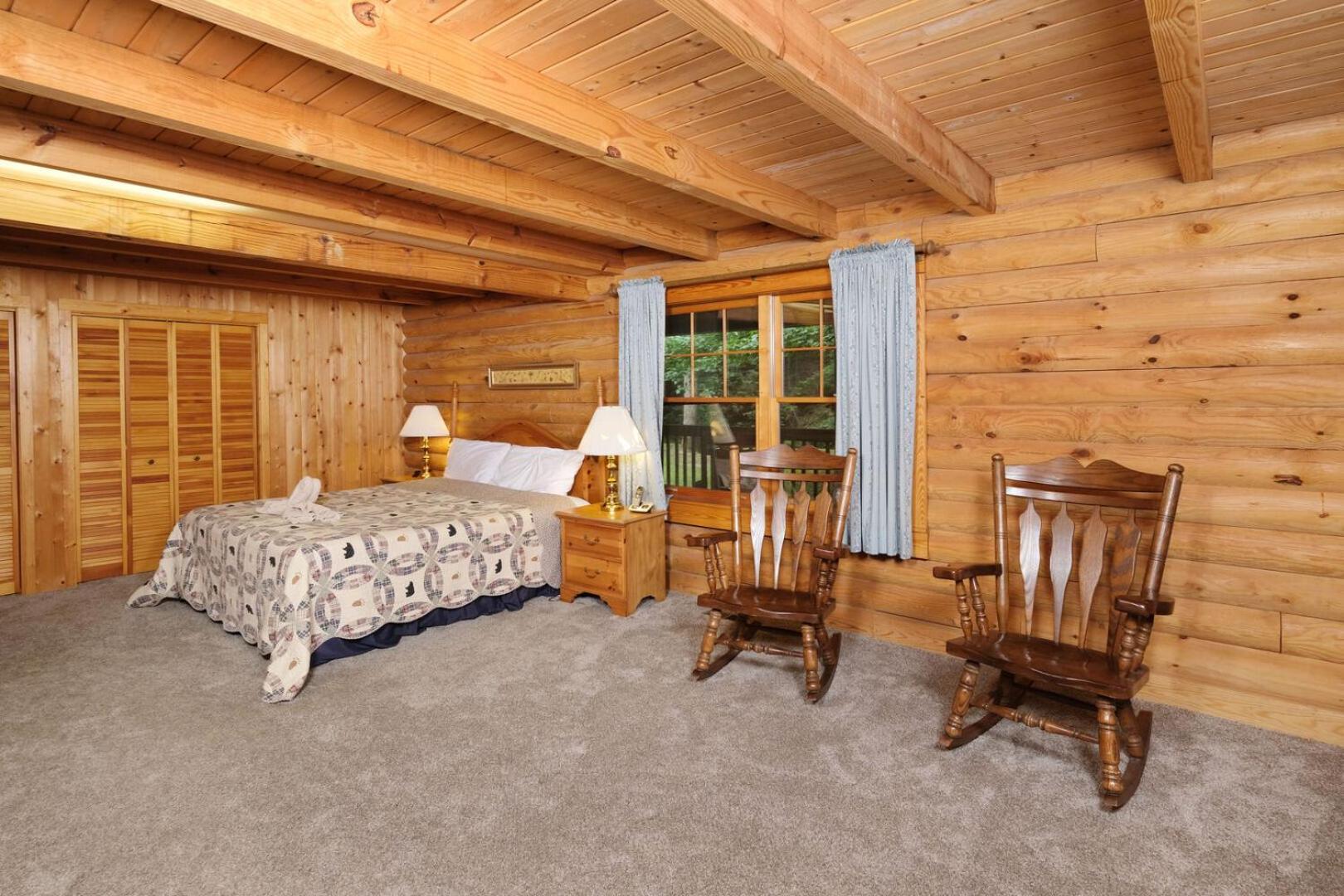 Creekside Spacious 4br Sleeps 12 Hot Tub Free Attraction Tickets *
