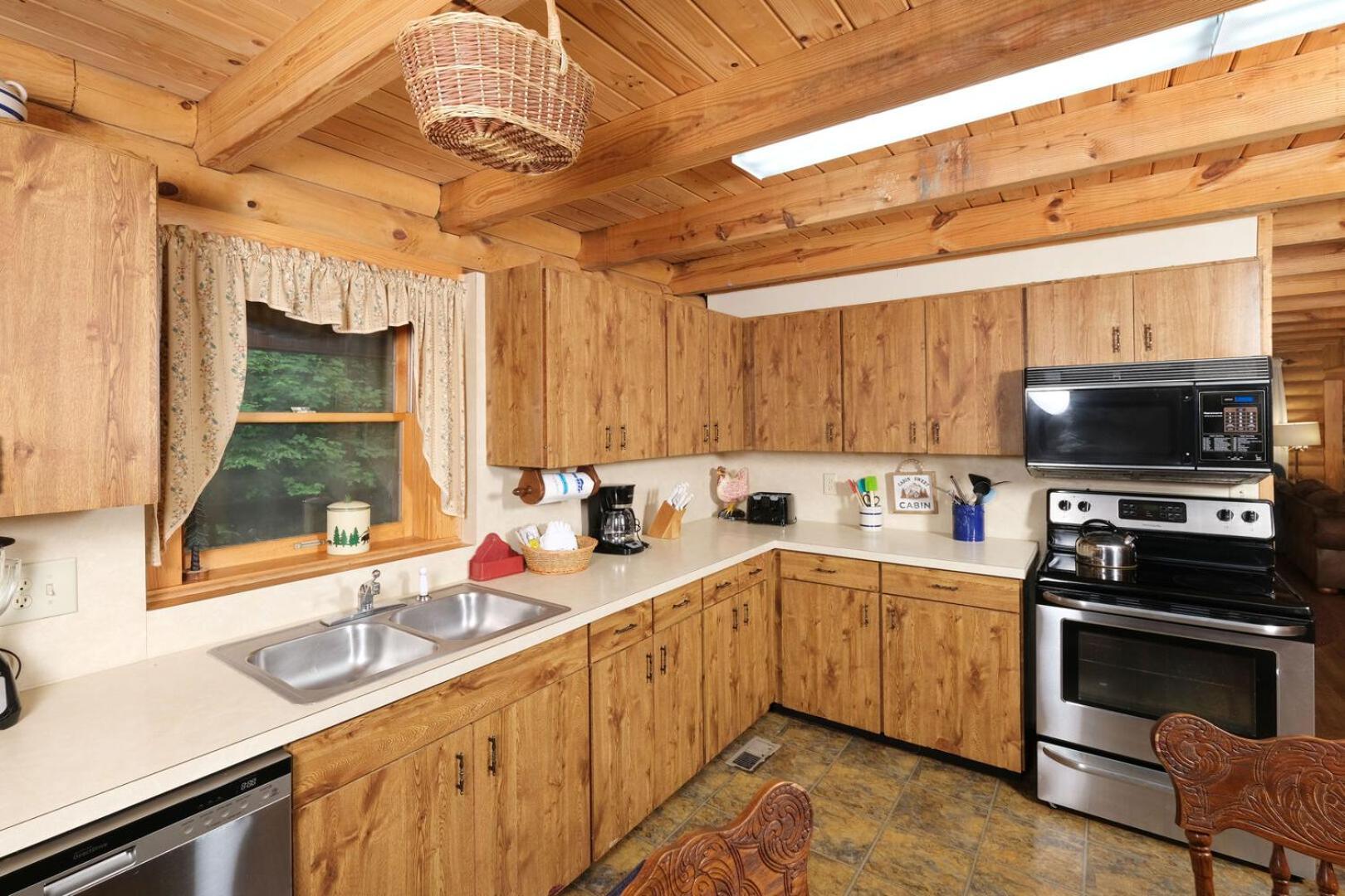 Holiday home Creekside Spacious 4br Sleeps 12 Hot Tub Free Attraction Tickets Gatlinburg