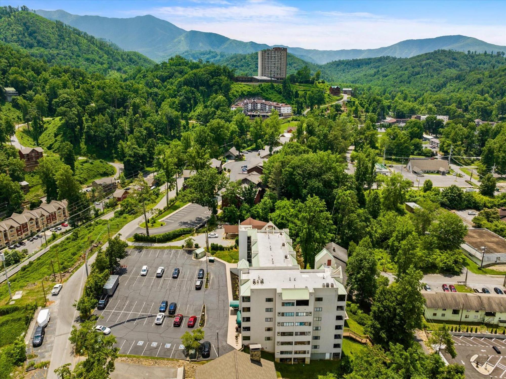 Luxurious 2br Views! Walking Distance To Dwtn Gatlinburg! Holiday home