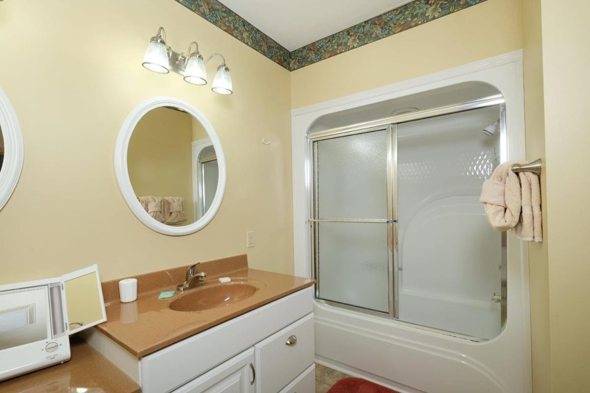 Cozy 3br Just 7 Min To Dwtn Hot Tub Free Attraction Tickets Gatlinburg