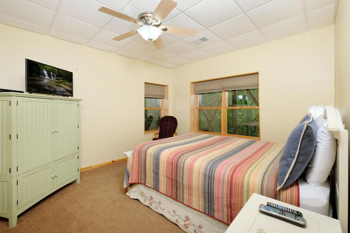 Holiday home Cozy 3br Just 7 Min To Dwtn Hot Tub Free Attraction Tickets