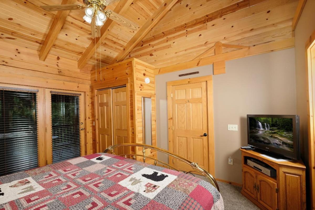 Cozy 3br Just 7 Min To Dwtn Hot Tub Free Attraction Tickets Holiday home Gatlinburg