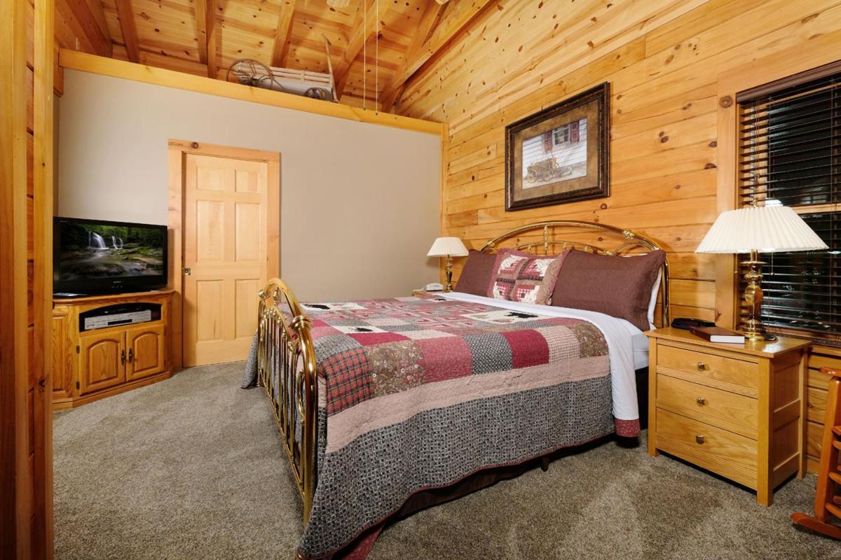 Cozy 3br Just 7 Min To Dwtn Hot Tub Free Attraction Tickets *