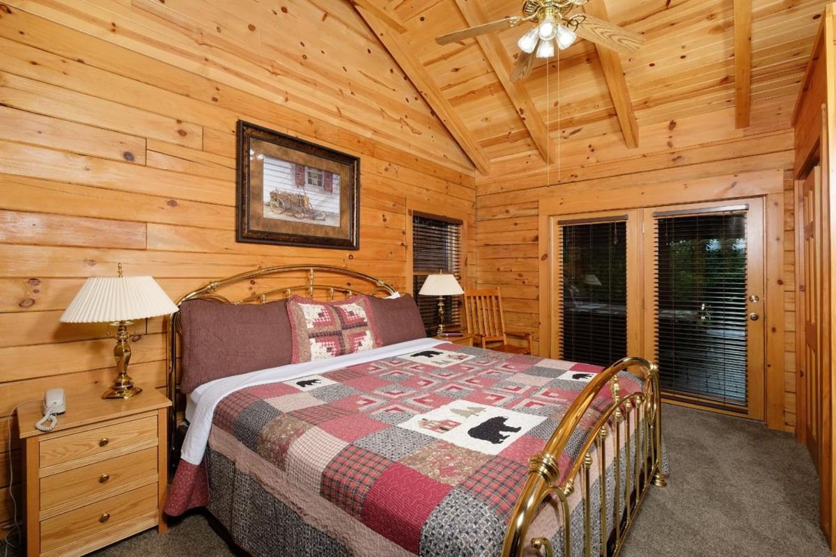 Cozy 3br Just 7 Min To Dwtn Hot Tub Free Attraction Tickets Gatlinburg