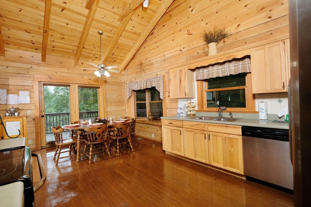 Holiday home Cozy 3br Just 7 Min To Dwtn Hot Tub Free Attraction Tickets *