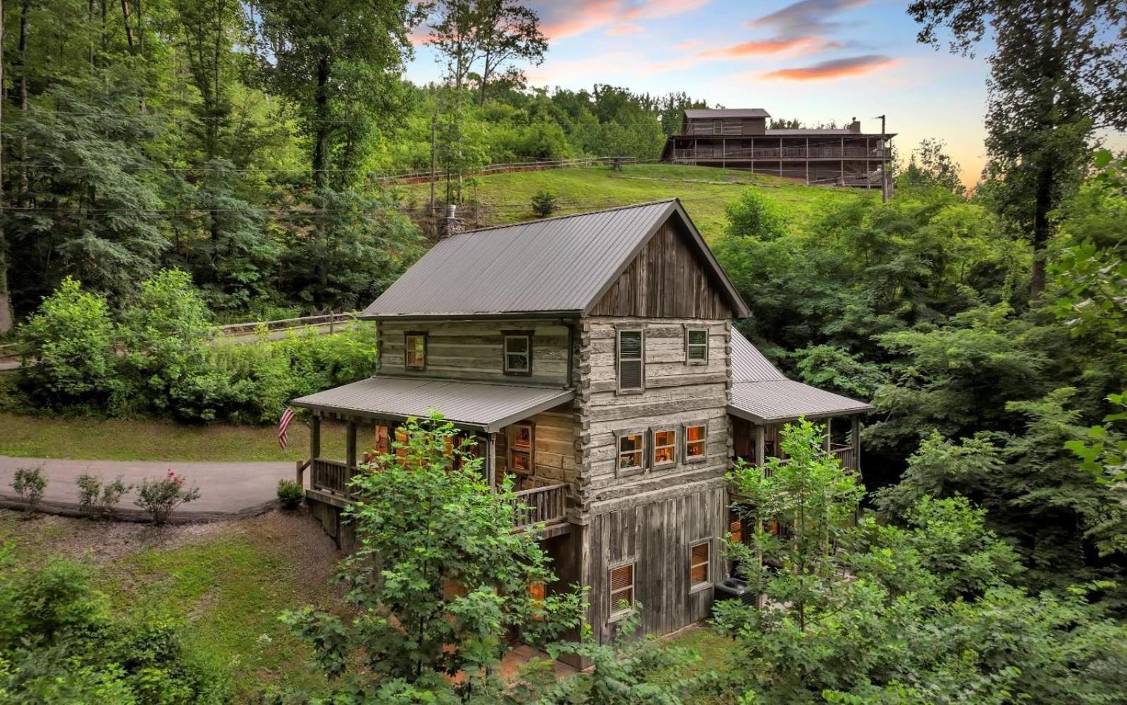 Barnwood Ridge Gatlinburg