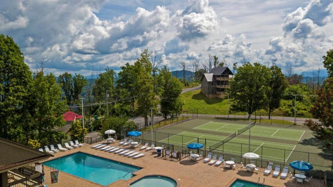 3 Miles To Gsmnp & Dtwn Good Views Hottub A-frame * Gatlinburg